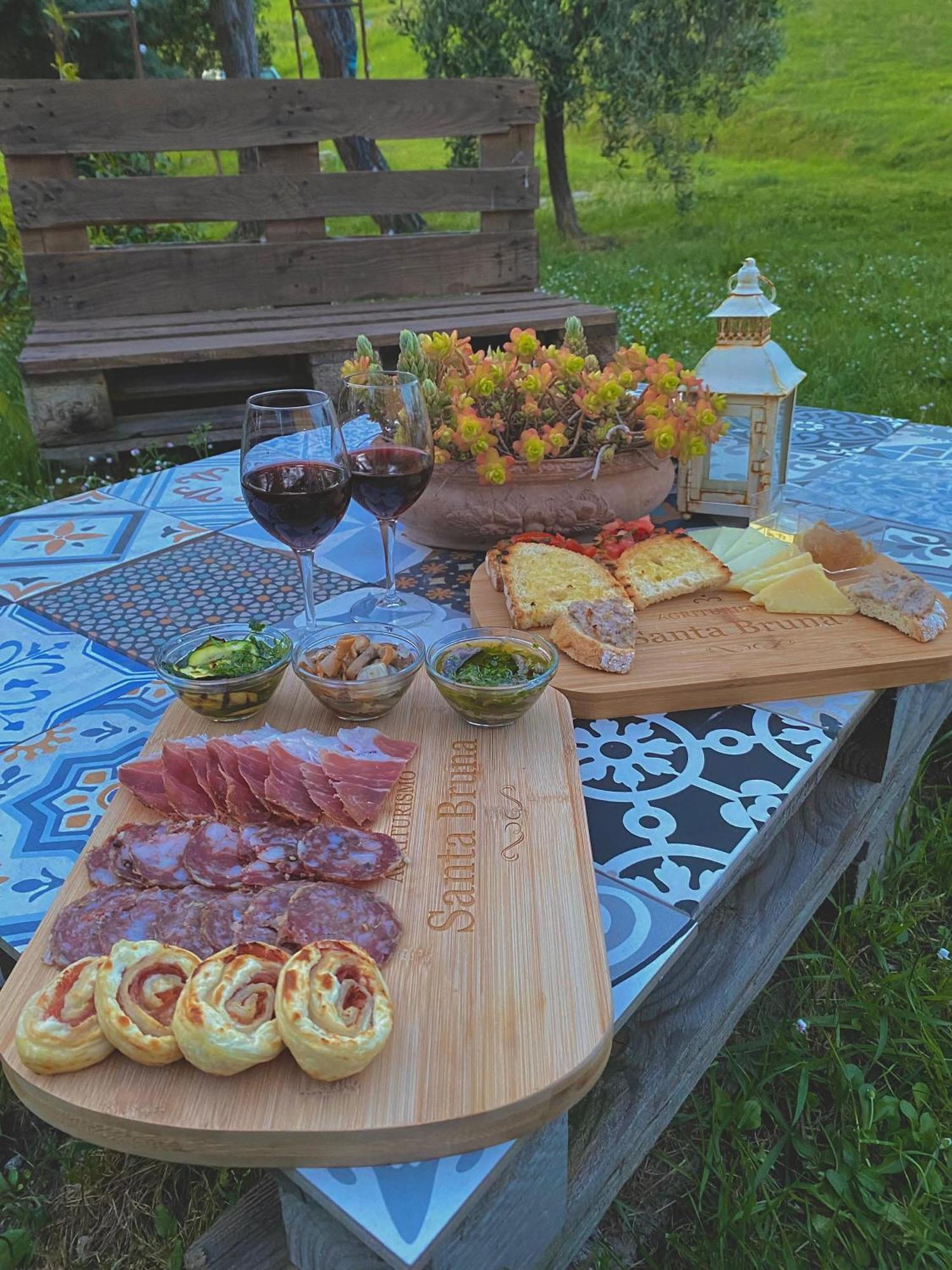 Agriturismo Santa Bruna 볼테라 외부 사진